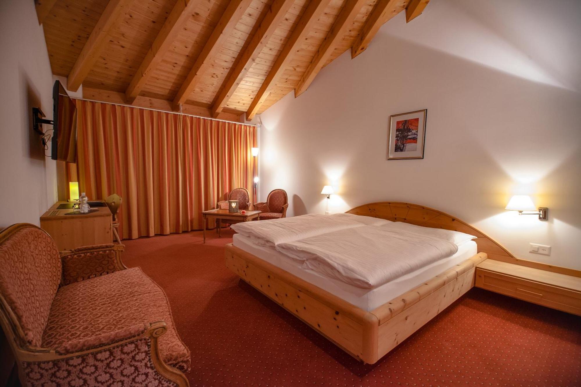 Wellnesshotel Liun B&B Müstair Eksteriør billede