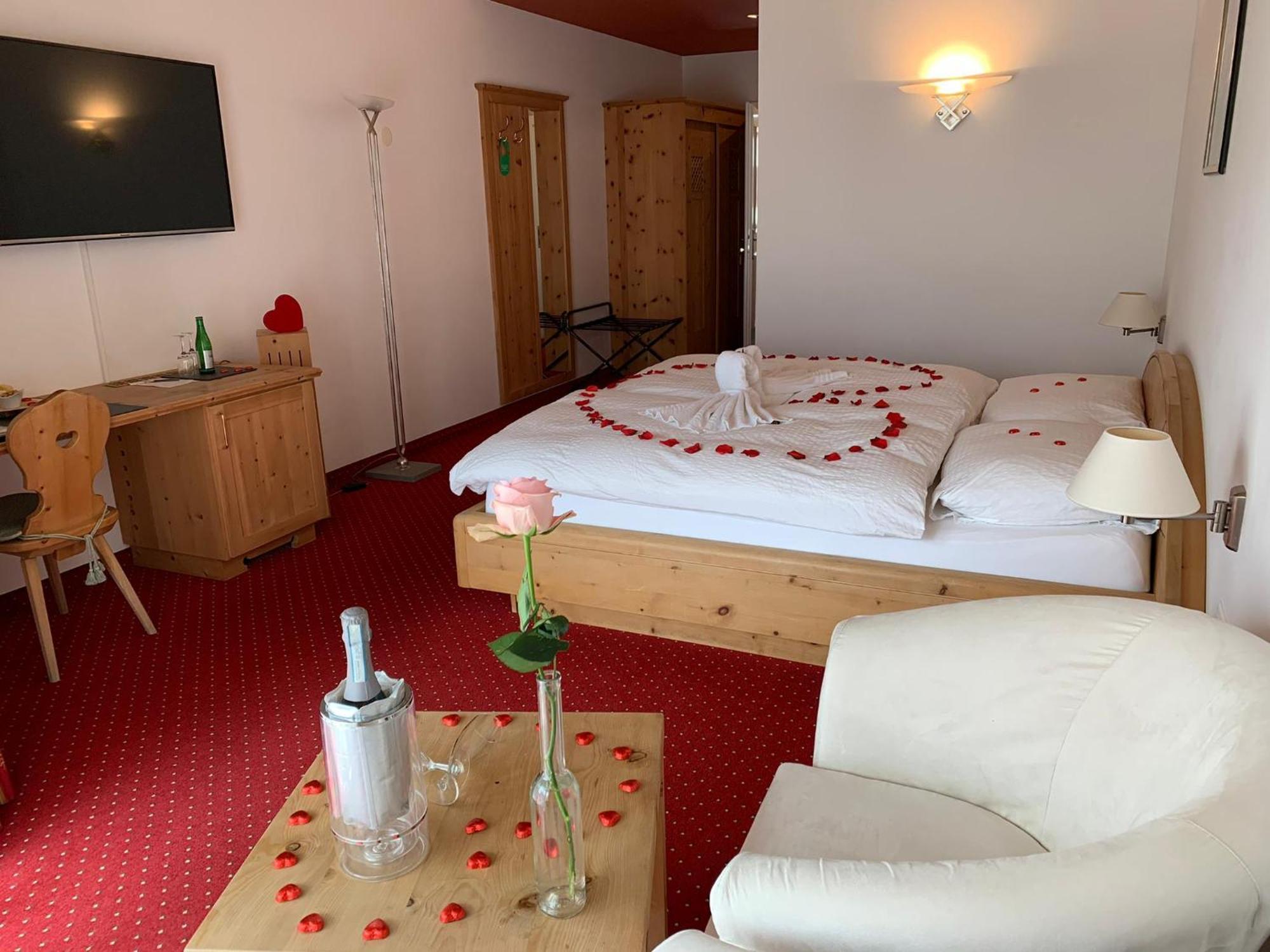 Wellnesshotel Liun B&B Müstair Eksteriør billede