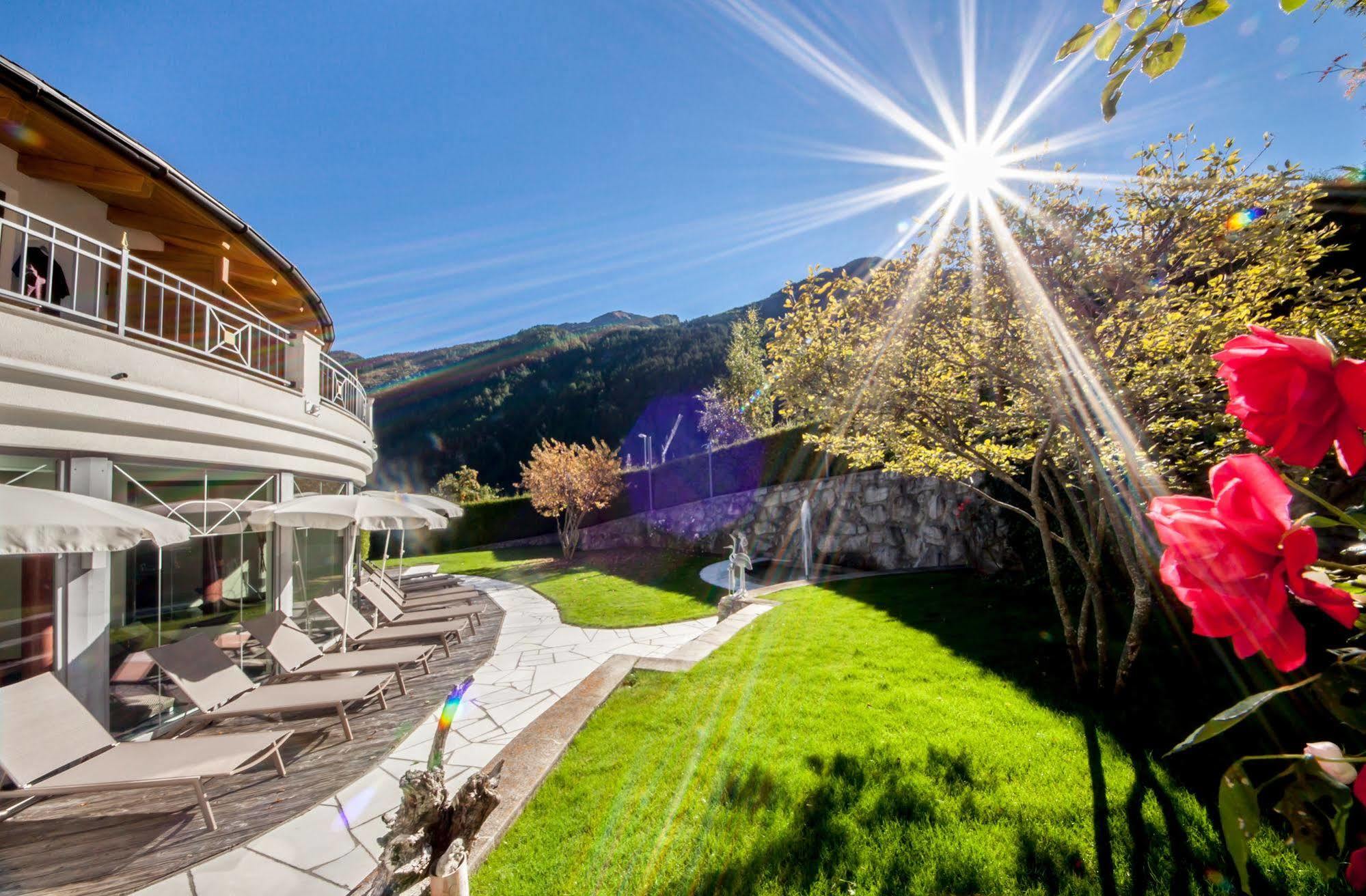 Wellnesshotel Liun B&B Müstair Eksteriør billede