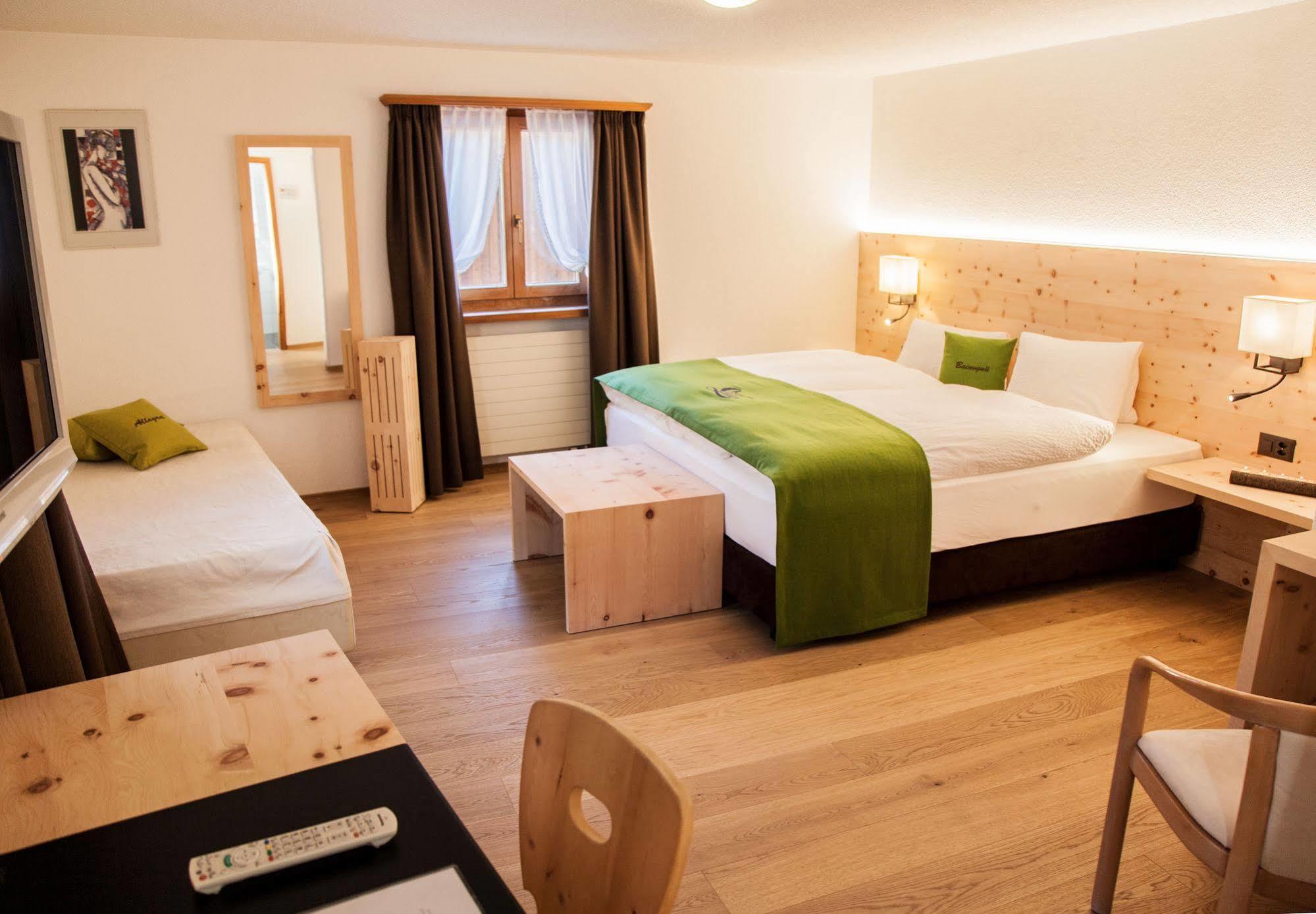 Wellnesshotel Liun B&B Müstair Eksteriør billede